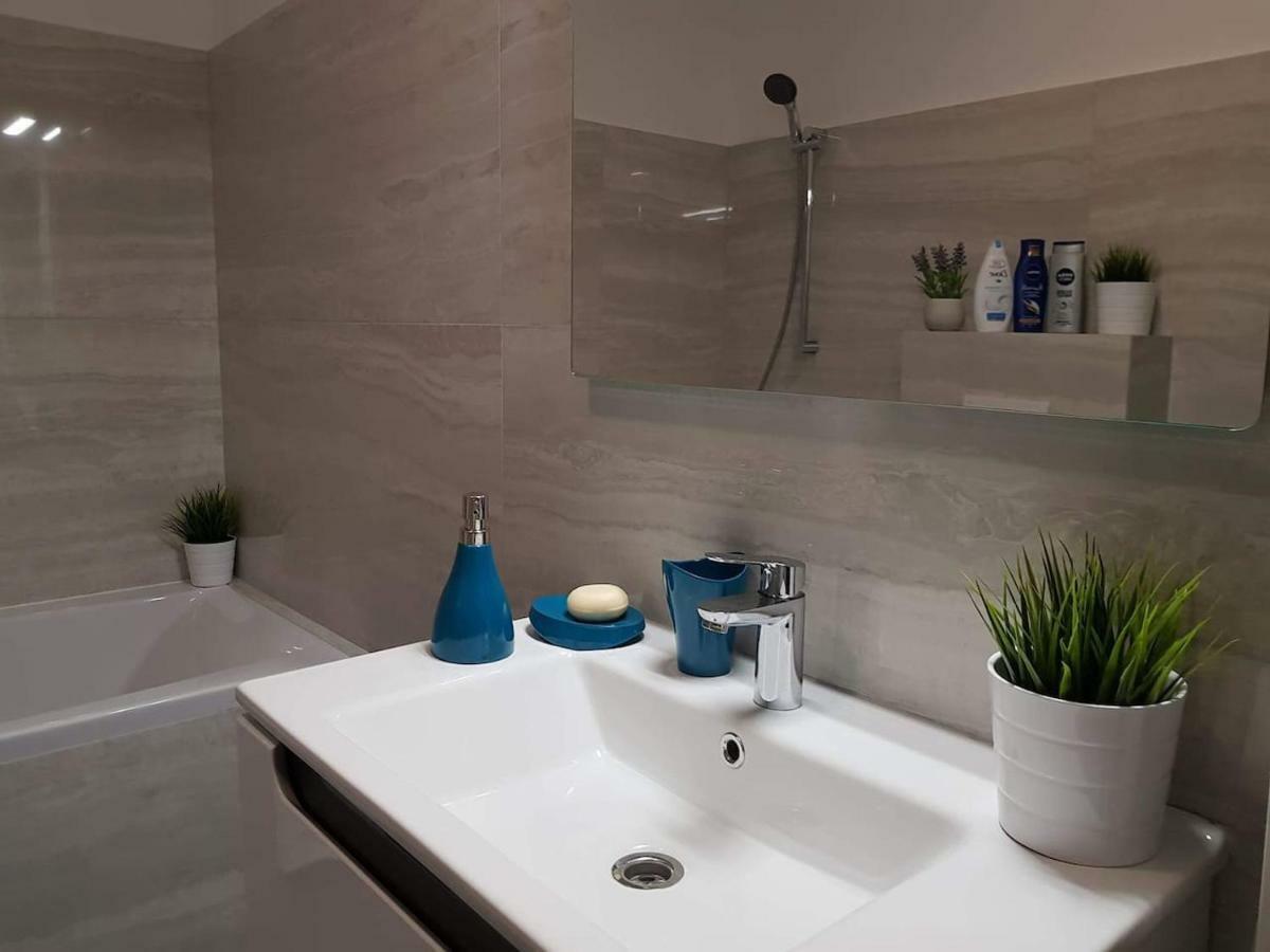 Apartment Brand New In Rebreanu Towers Timişoara